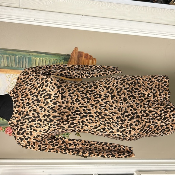 Dolce & Gabbana dress 100% virgin wool, brand new with tag dress !!!  Size XS - Picture 9 of 10